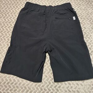 Boys Magellan Fish gear size 14-16 NEVER WORN!